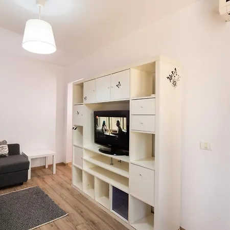 Apartment Apartament Ciresica *