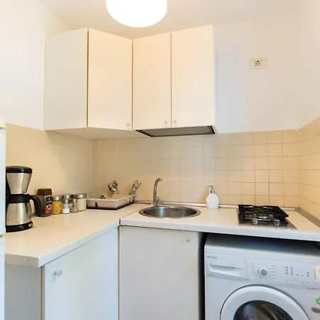 Apartament Ciresica *